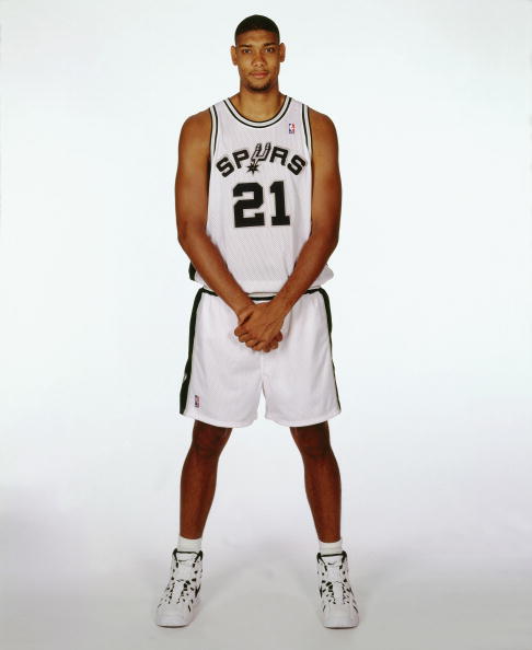 皇马维尼修斯关键进球助球队连胜（维尼修斯关键破门助皇马继续连胜）